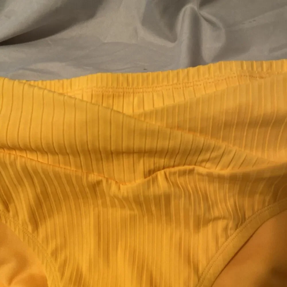 NWT Time & Tru Women's Solid Mid-Rise Swimsuit‎ Bottom Yellow Empire XL (16-18)